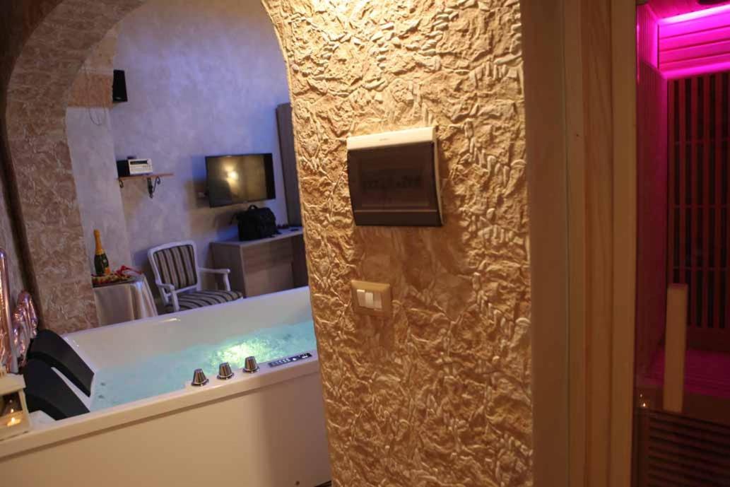 Afrodite Luxury Suite Veglie Luaran gambar