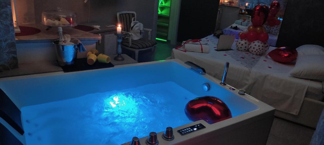Afrodite Luxury Suite Veglie Luaran gambar